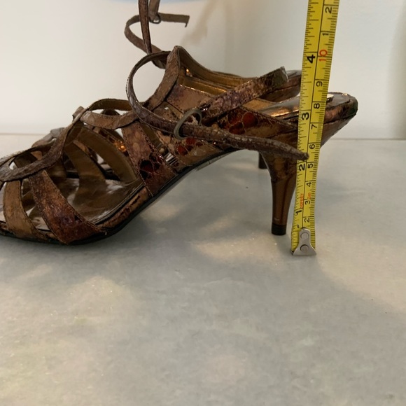 Copper metallic dress sandals - Picture 6 of 8